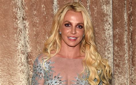 britney spears beach photos|Britney Spears Bares It All in Steamy Beach Vacation Photos